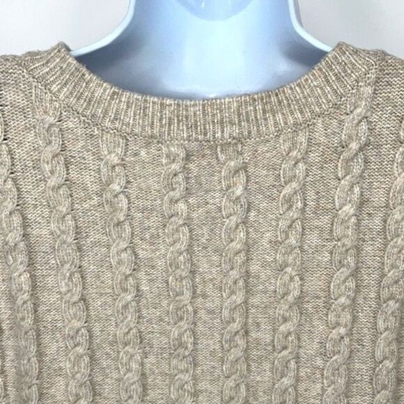 Cupcakes and Cashmere Womens V-Neck Boxy Sleeveless Cable Knit Sweater Vest Tan - Picture 4 of 8